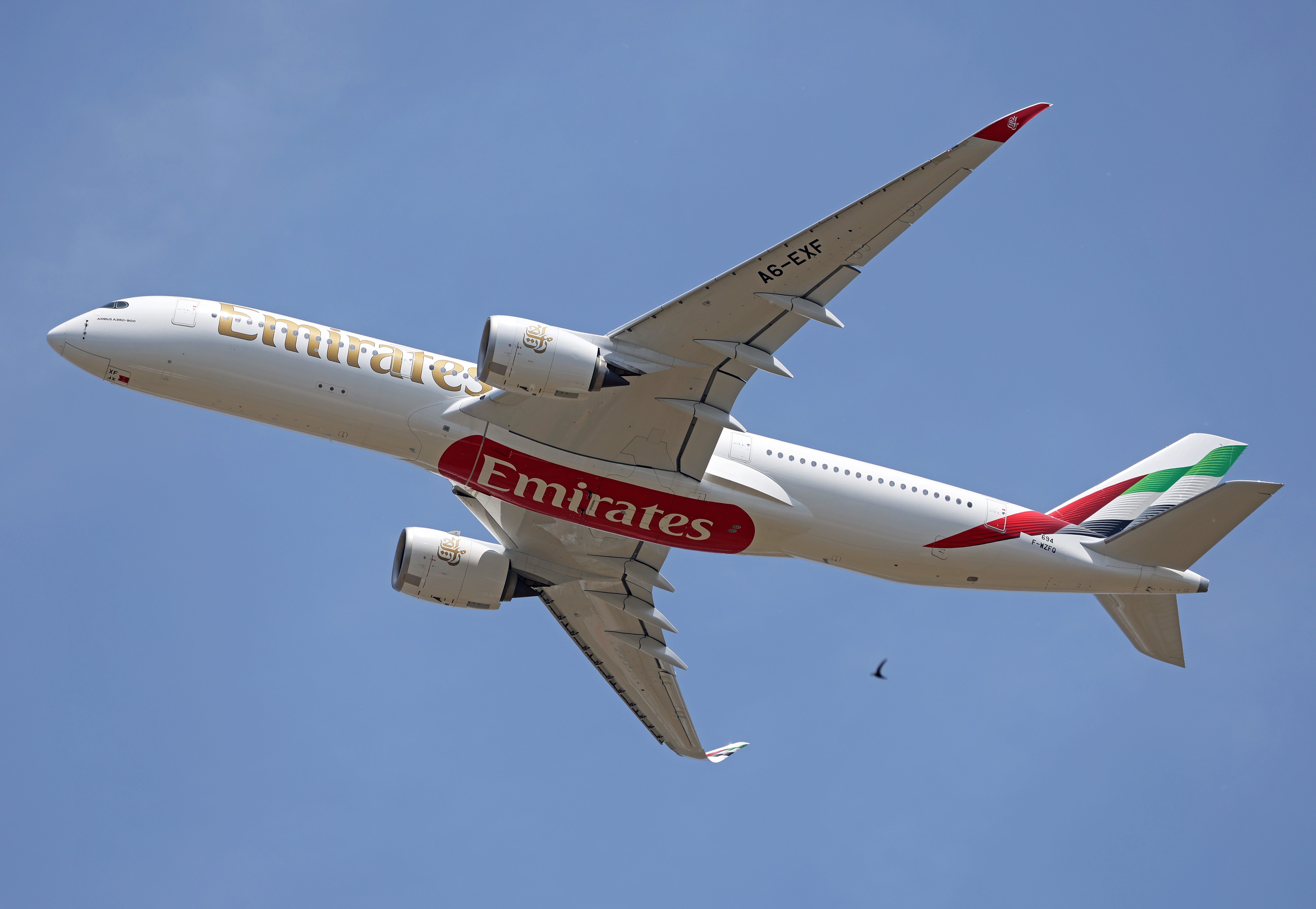 Emirates proíbe uso de power banks em voos a partir de outubro. Reprodução: Business Insider