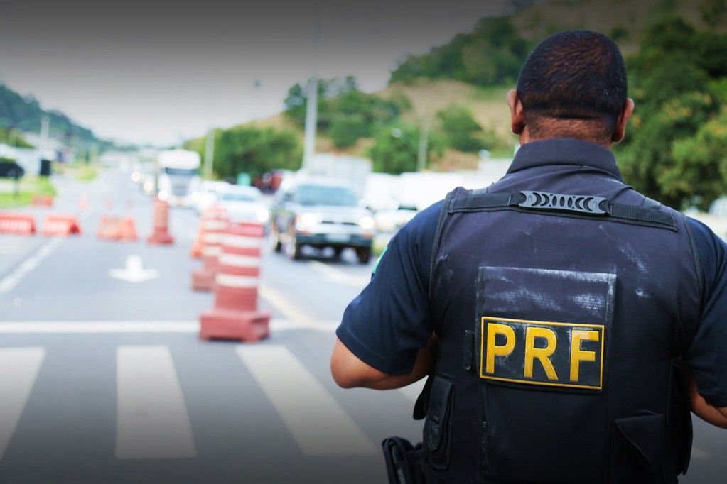 Vítima é atingida por carro na Serra das Araras, acidente fatal. Reprodução: Oglobo