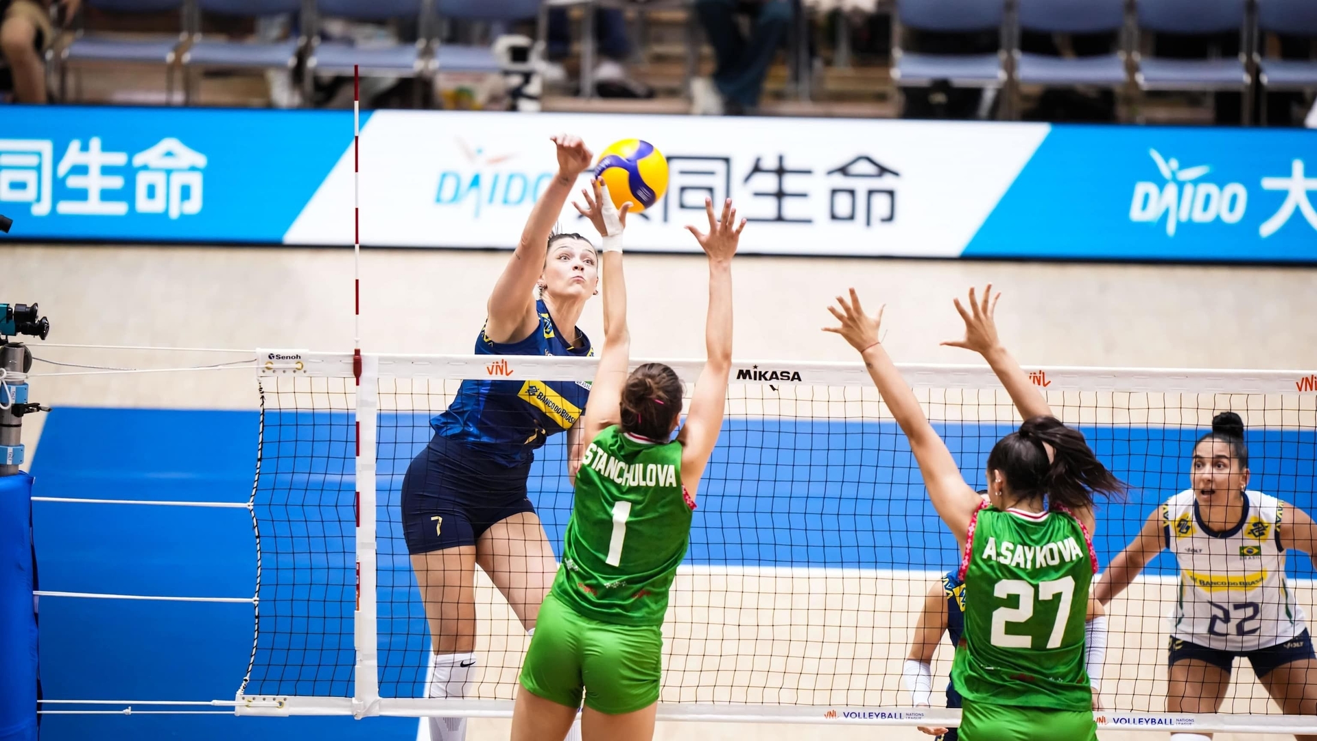 Brasil vence Bulgária na VNL e garante vaga na fase final. Reprodução: Globo