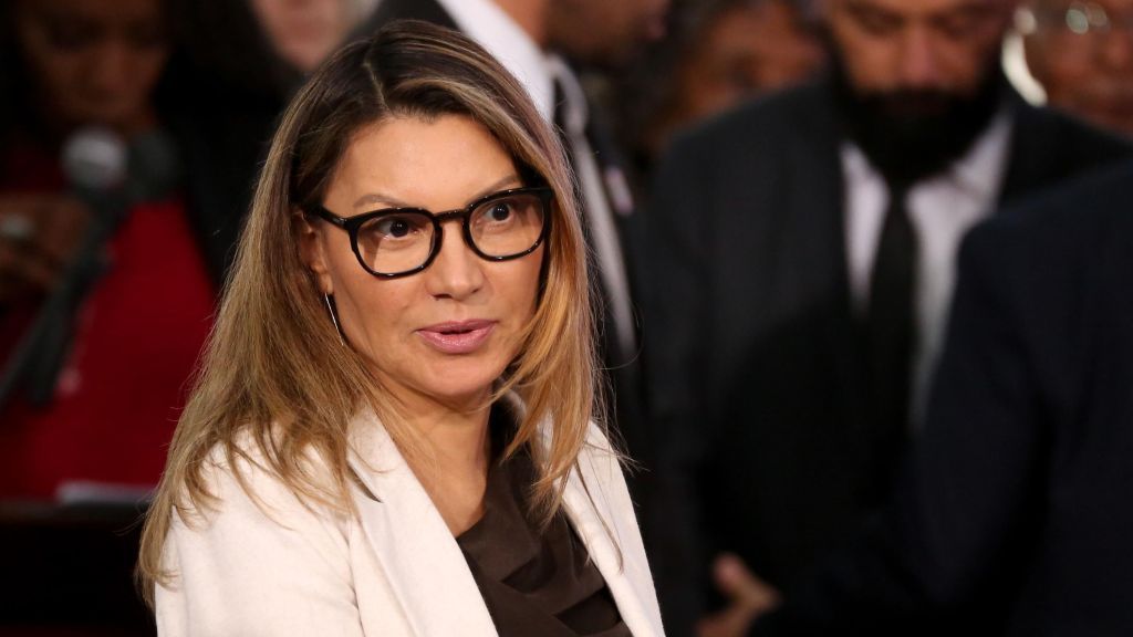 AGU Elabora Parecer para Viagens de Janja da Silva