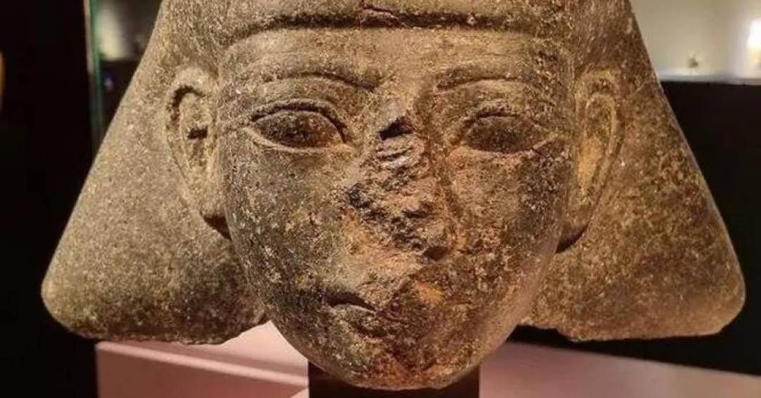 Escultura egípcia de Tutmés III será devolvida pela Holanda. Reprodução: Retorno do item 11