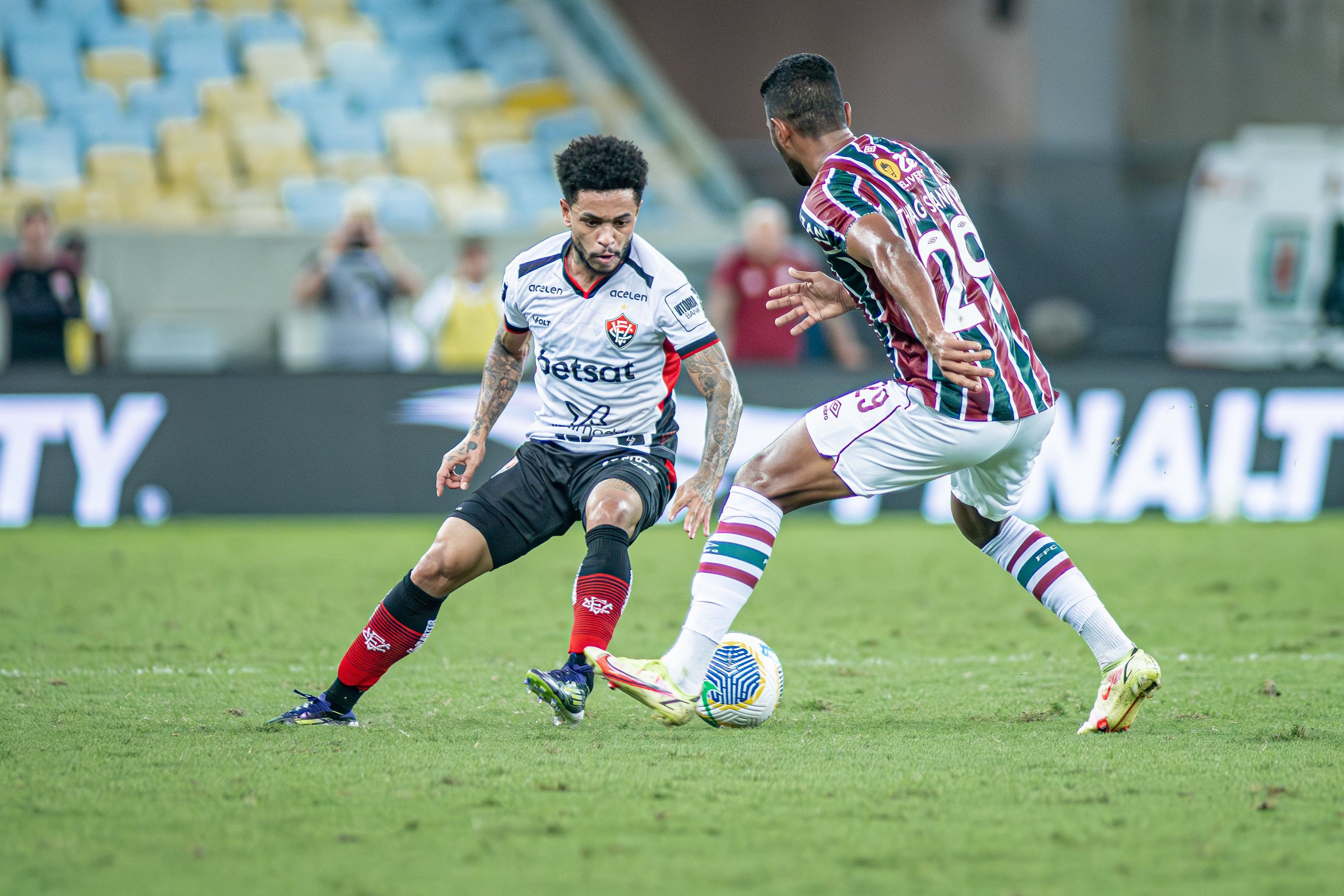 Torcida do Flamengo se prepara para uma nova vitória no Maracanã. Reprodução: Globo