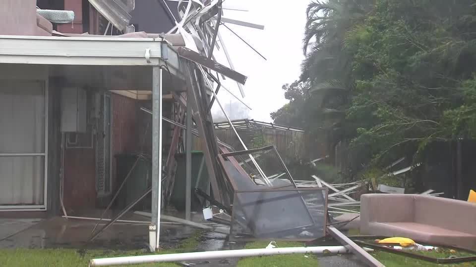 Ciclone Alfred provoca morte e apagão na Austrália