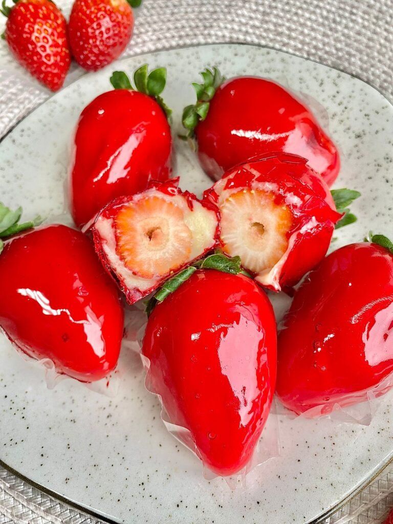 Morangos do amor: uma tendência que resgata a esperança e revive negócios de confeiteiras. Reprodução: Eufêmea