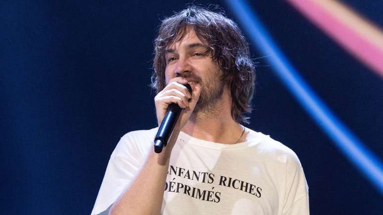 Kevin Parker do Tame Impala surpreende fãs com nova música em Barcelona. Reprodução: Rolling Stone EUA