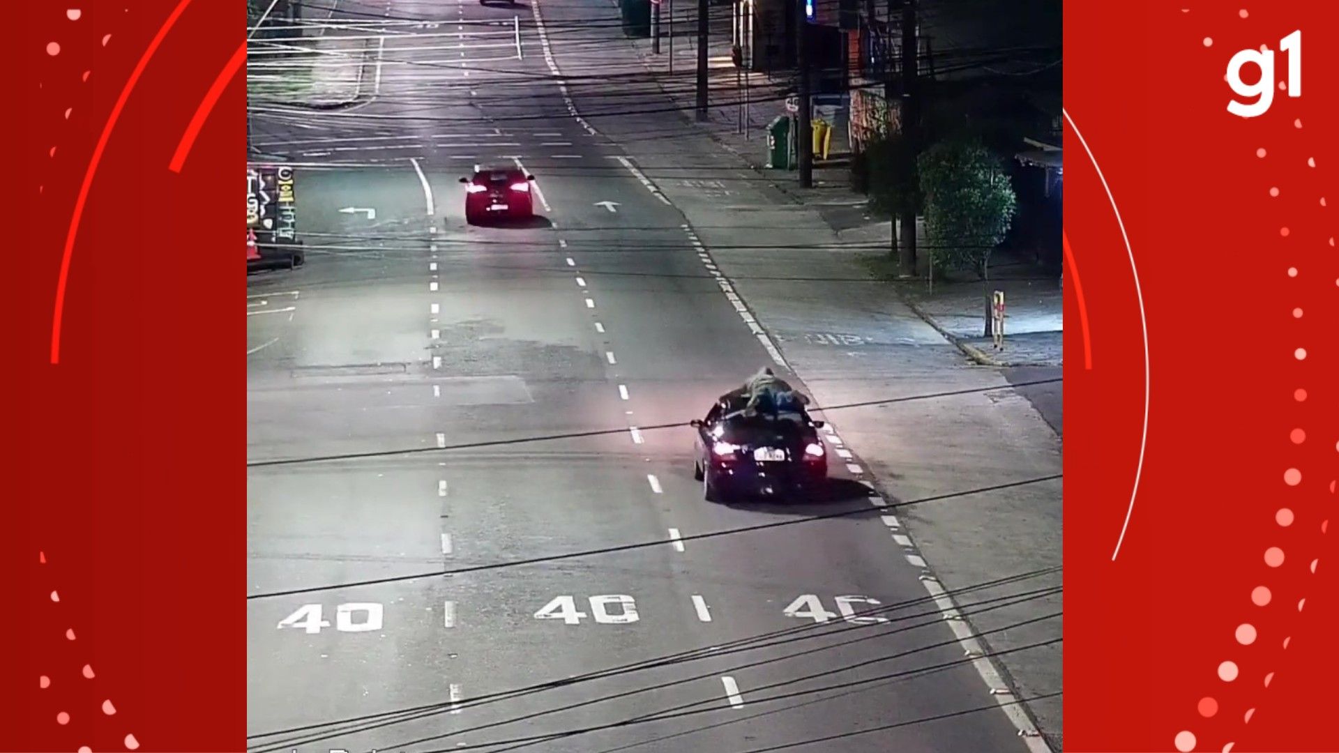 Homem é flagrado no teto de carro durante madrugada em Caxias do Sul, RS. Reprodução: Retorno do item 11