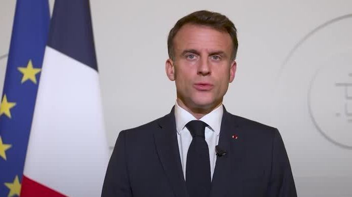 Macron celebra libertação de refém após longo cativeiro