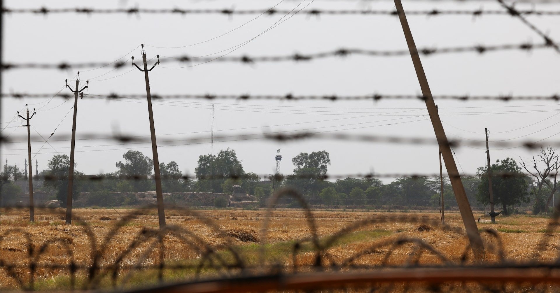 Ministro da Defesa do Paquistão alerta sobre iminência de incursão militar da Índia após ataque em Caxemira. Reprodução: Reuters