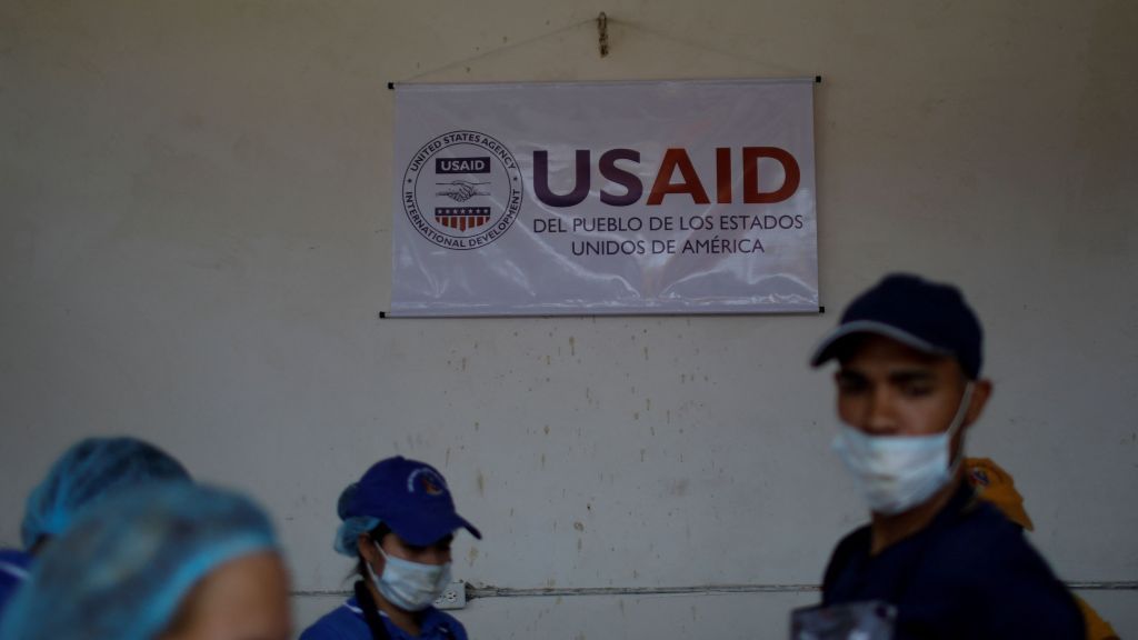 Cortes de empregos da USAID geram pânico em vários países
