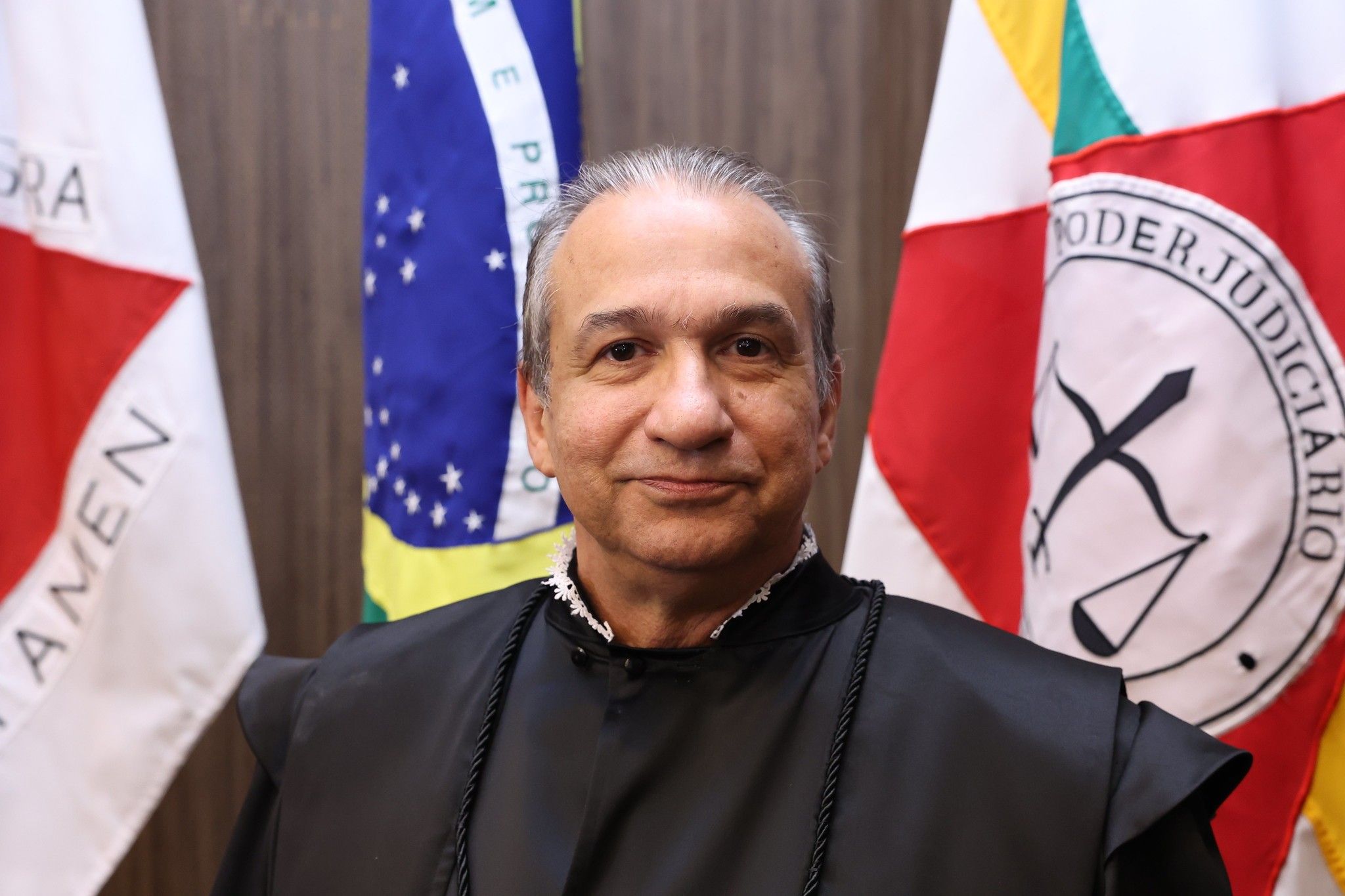 Primo denuncia tentativa de abuso por desembargador que inocentou réu por estupro em MG.. Reprodução: Oglobo