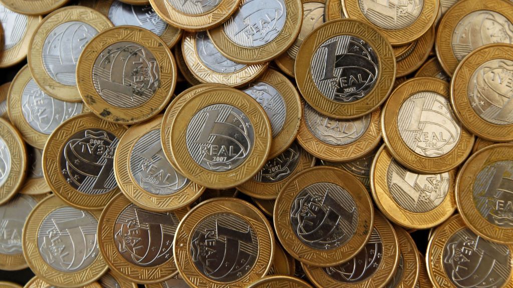 Inflação de fevereiro sobe e impacta economia brasileira