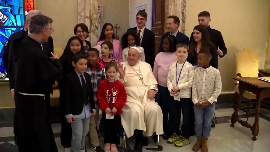 Papa Francisco condena mortes de crianças em conflitos