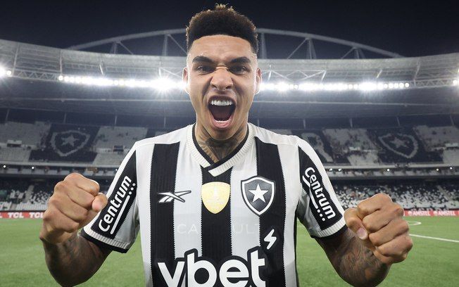 Igor Jesus se despede do Botafogo antes da última partida no Nilton Santos. Reprodução: Esporte IG