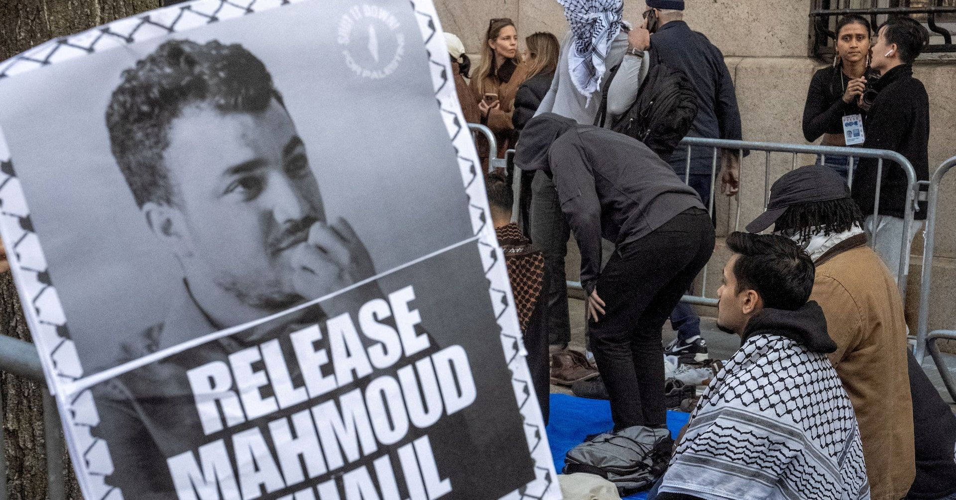 Estudante da Columbia Preso em Caso Polêmico de Imigração