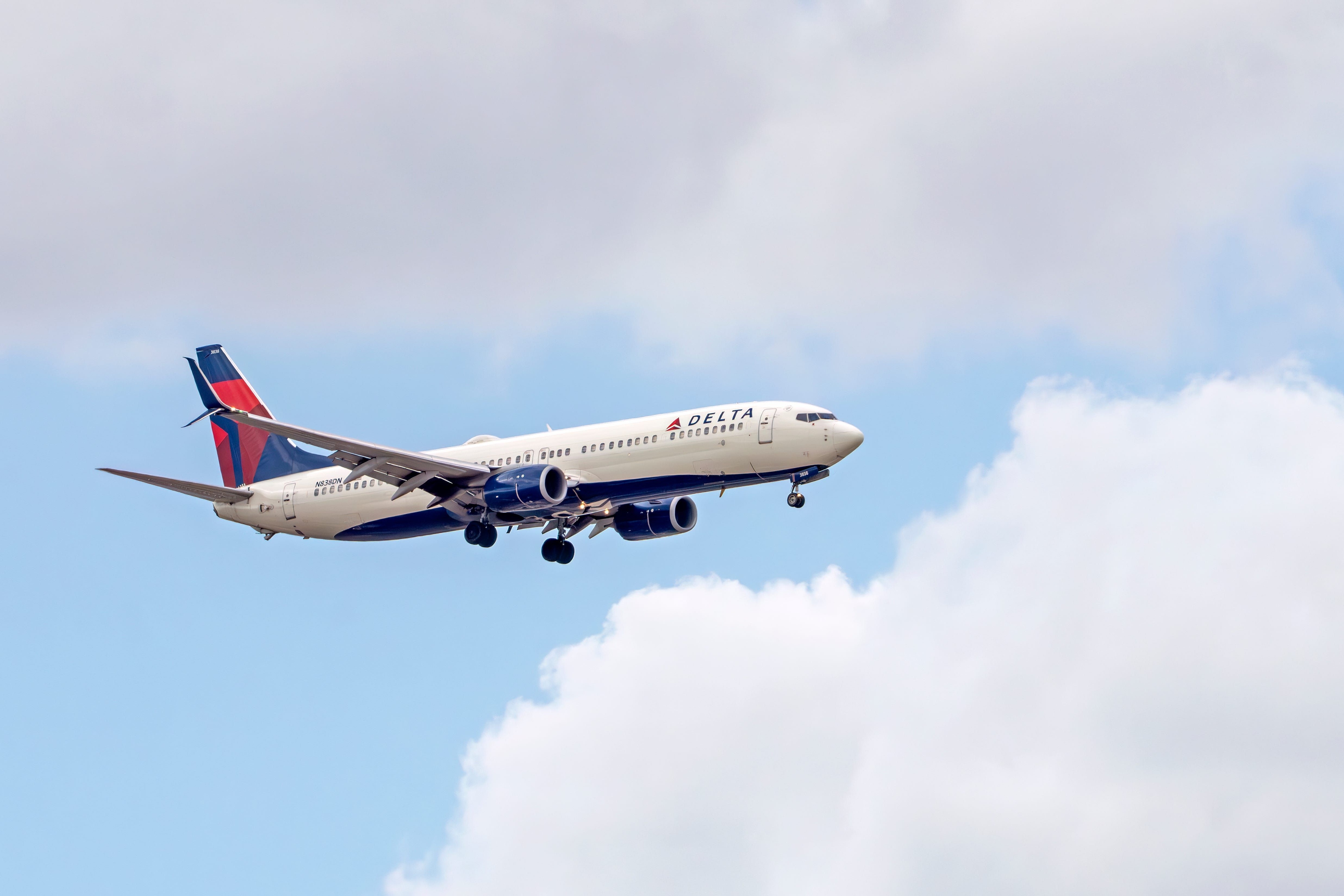 Delta enfrenta reação negativa ao anunciar uso de IA para definir tarifas aéreas.; Reprodução: Business Insider