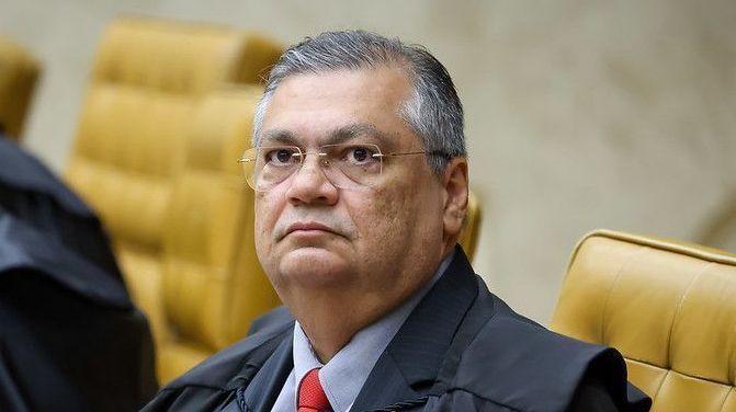 Dino autoriza repasses de emendas para cinco entidades