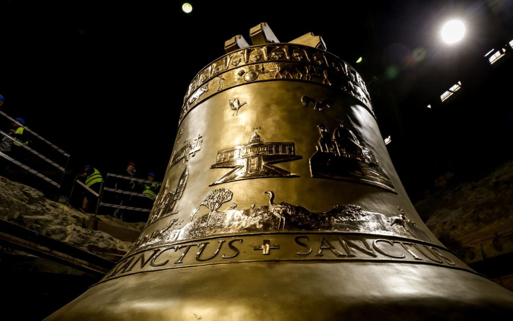 Sino Gigante Percorre 10 Mil KM até Trindade