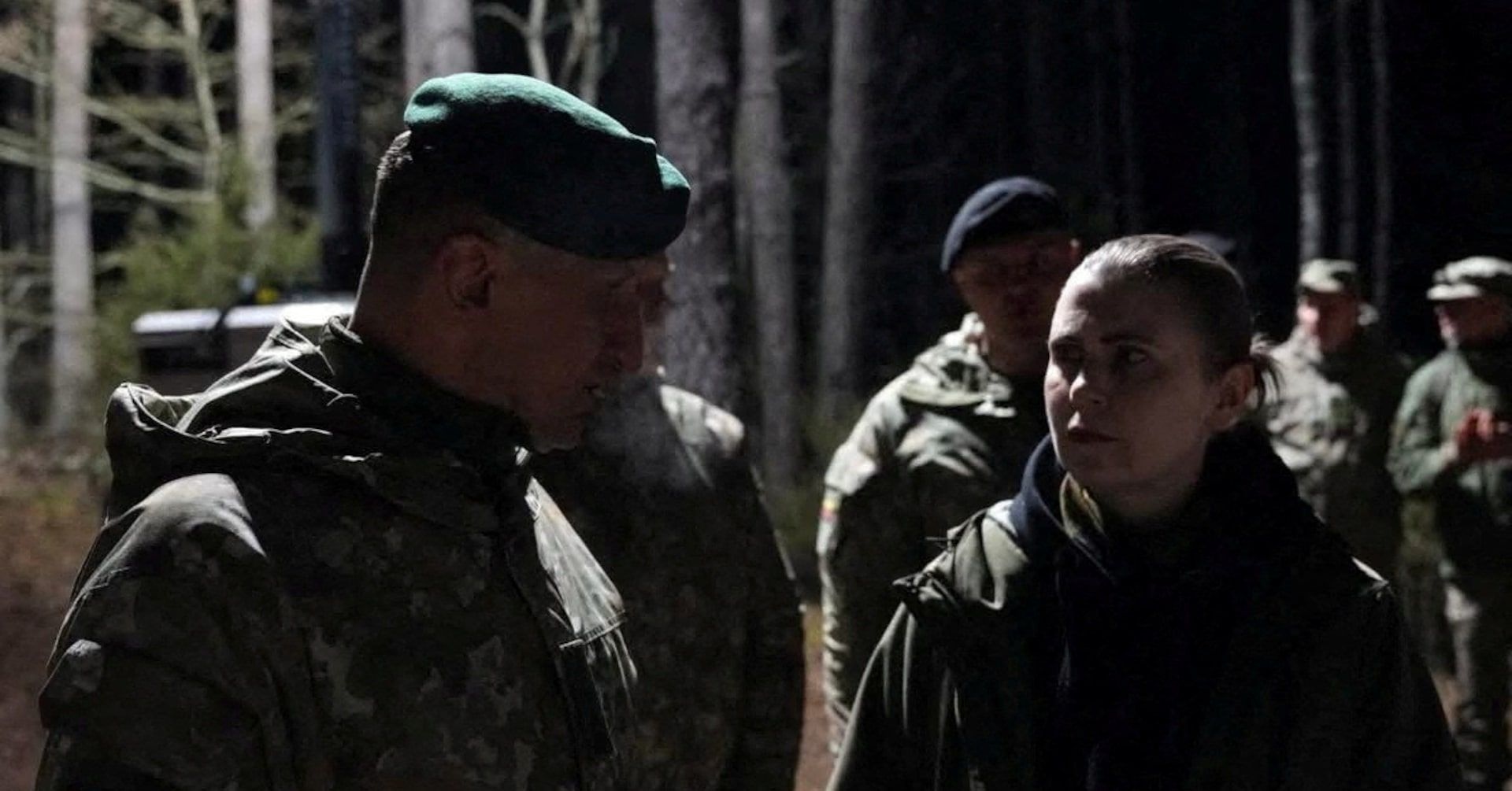 Recuperação de Veículo Militar dos EUA em Lituânia Surpreende