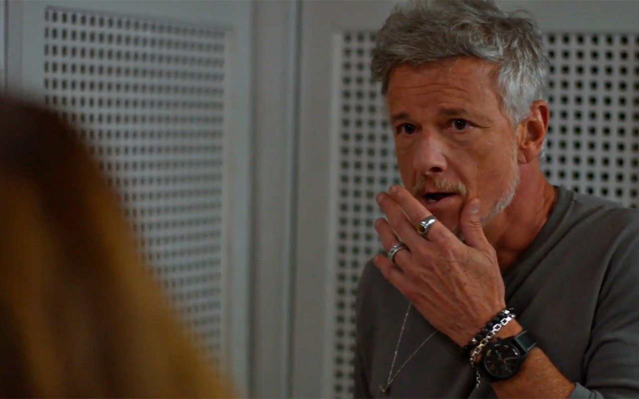 Filipa confronta Jaques e deixa a mansão com Nina.. Reprodução: Globo