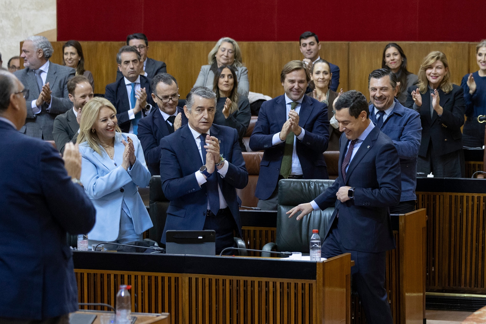 Oposição pressiona Moreno na Andaluzia sobre crise dos cribados e corrupção.. Reprodução: Elpais