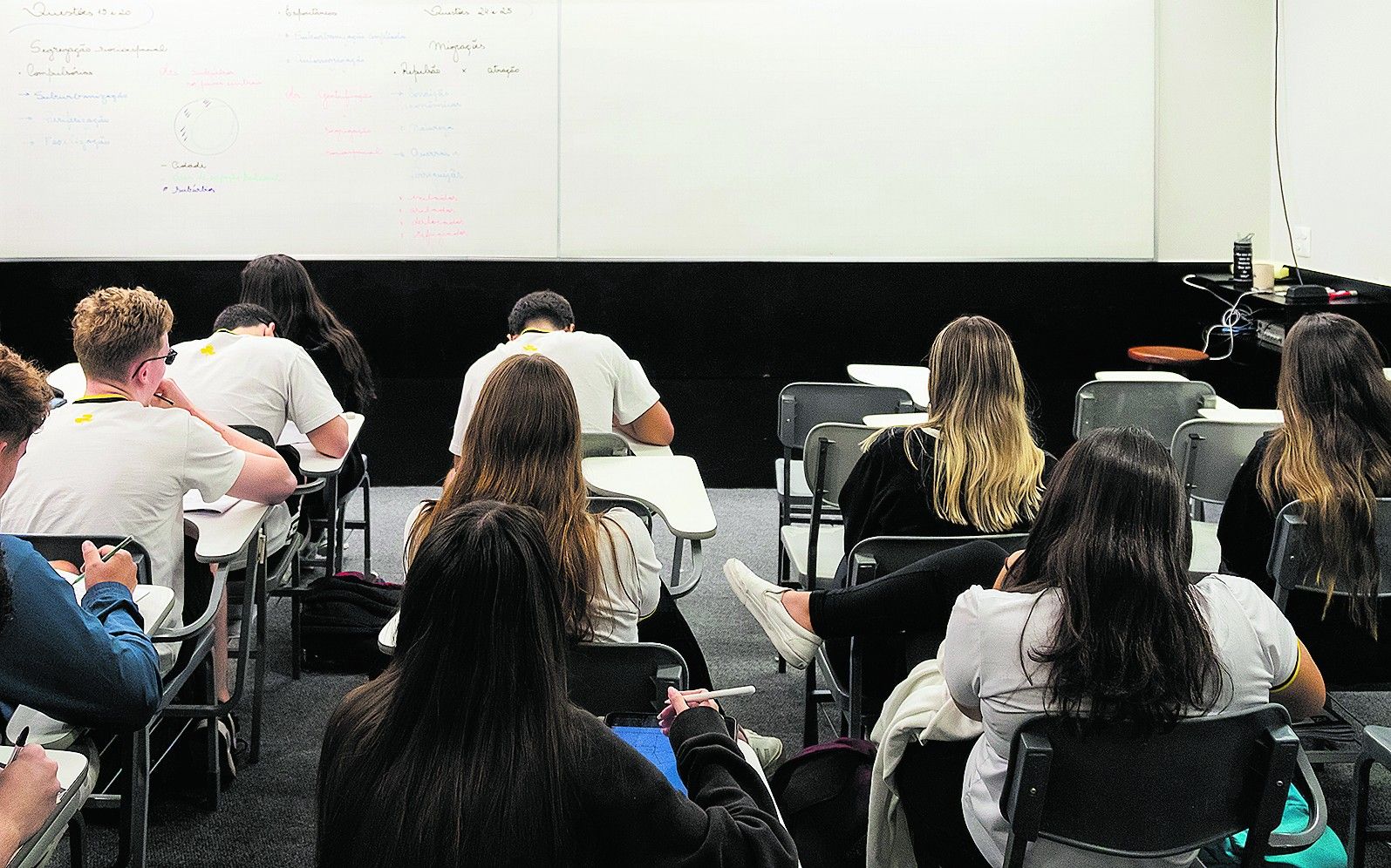 [Governo avança com mudanças na cobrança do FIES para aumentar a atratividade]. Reprodução: Oglobo