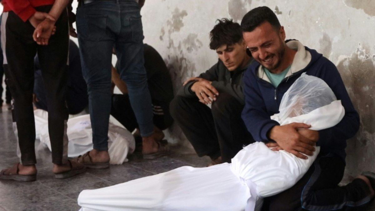 Bombardeios em Gaza resultam na morte de pelo menos 44 pessoas. Reprodução: AFP