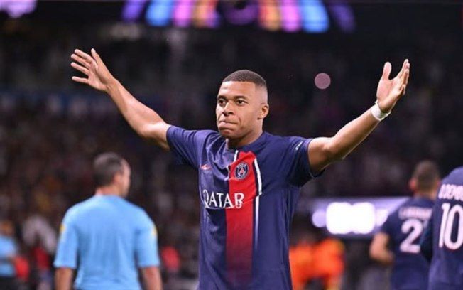 Torcedores comparam gol do Bragantino com jogada idêntica de Mbappé pelo PSG. Legenda da imagem. Reprodução:  Autor não identificado no site.
