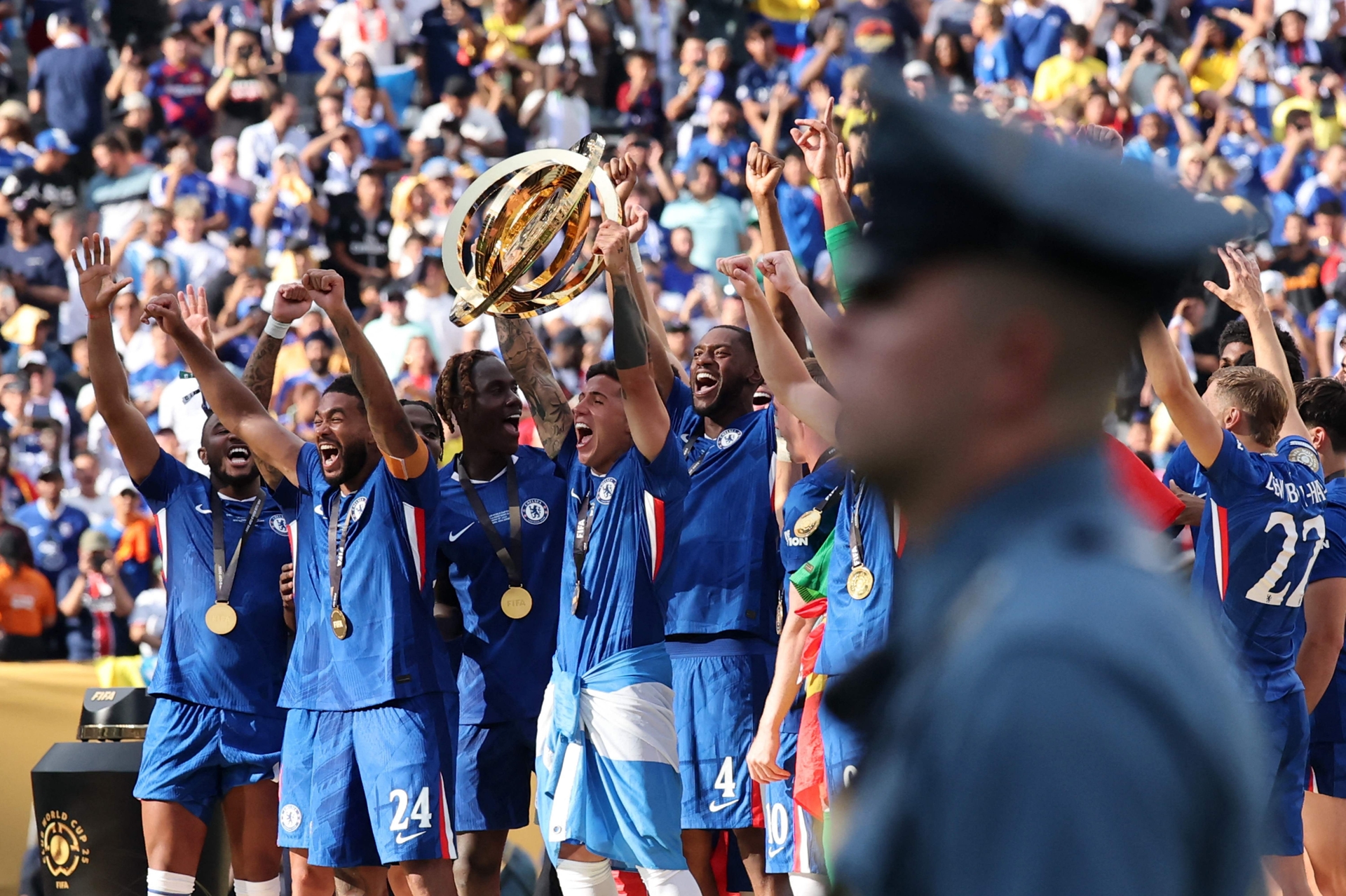 Chelsea inicia reformulação após título do Mundial de Clubes, com onze jogadores na lista de negociáveis. Reprodução: Globo