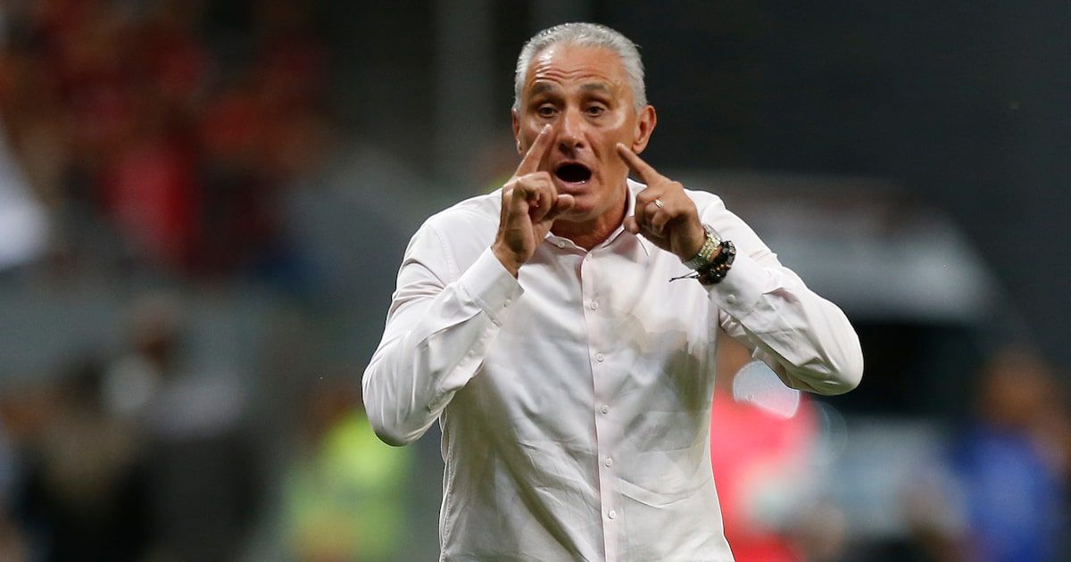 Treinador avalia propostas enquanto negocia retorno ao clube do qual é ídolo. Reprodução: Estadão