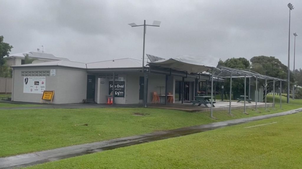 Ciclone Alfred provoca caos na Austrália nesta quinta-feira