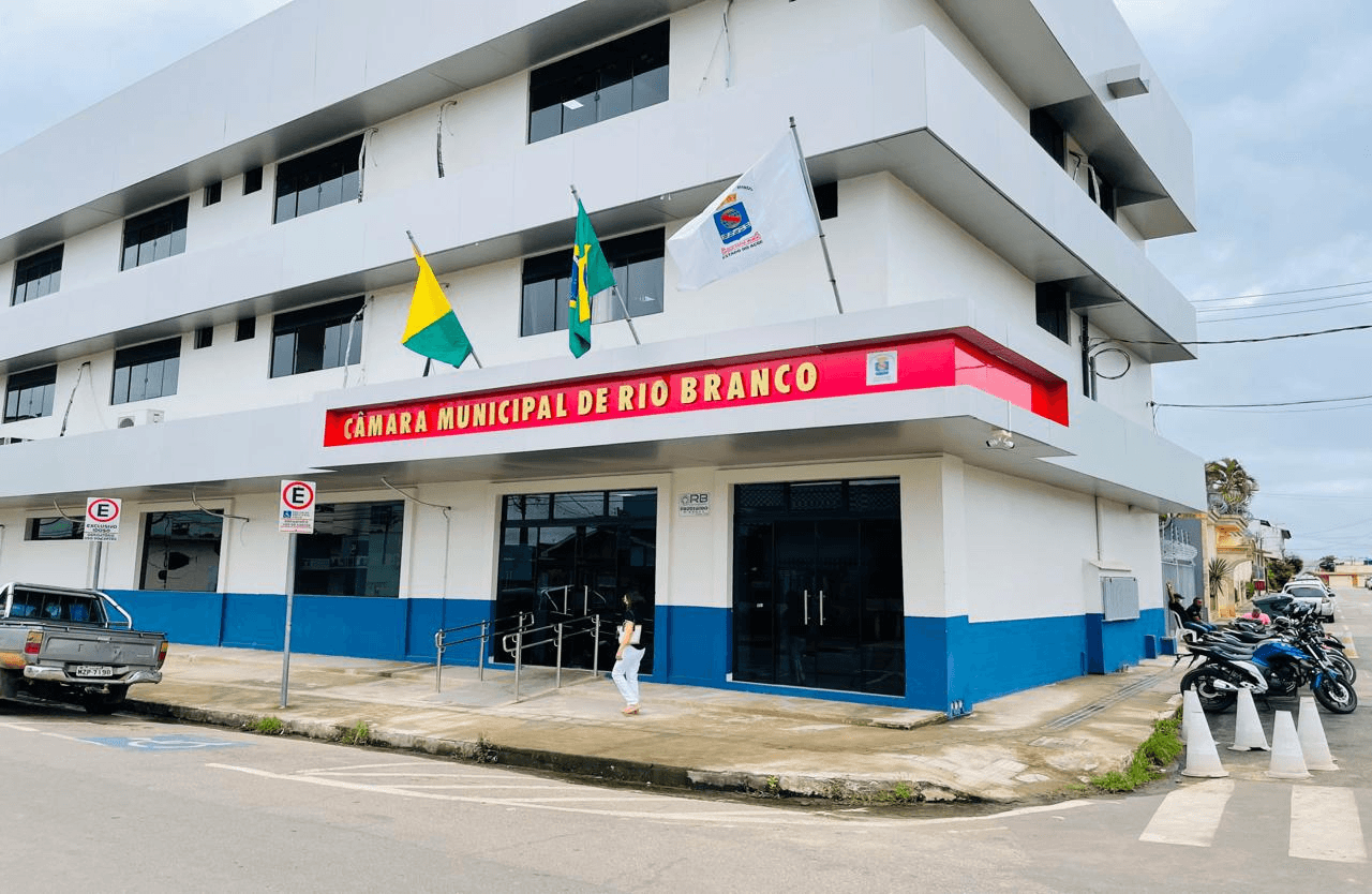 Vereadores de Rio Branco iniciam votação da LDO 2026, com orçamento previsto de R$ 2,1 bilhões.; Reprodução: Rede Amazônica Acre