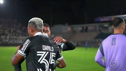 Goleiro John retorna ao Botafogo após proposta não concretizada, garantindo sua presença na Copa do Brasil. Reprodução: Globo