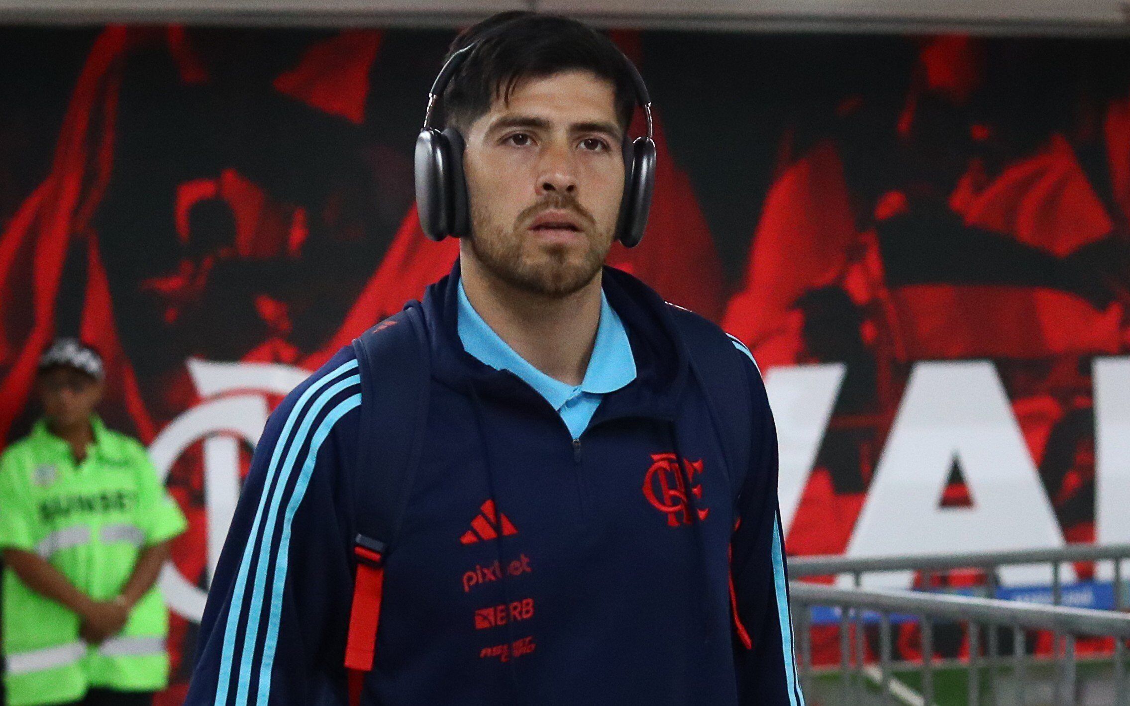 Jogadores do Flamengo são alvo de tentativa de assalto nesta quinta-feira. Reprodução: Lance