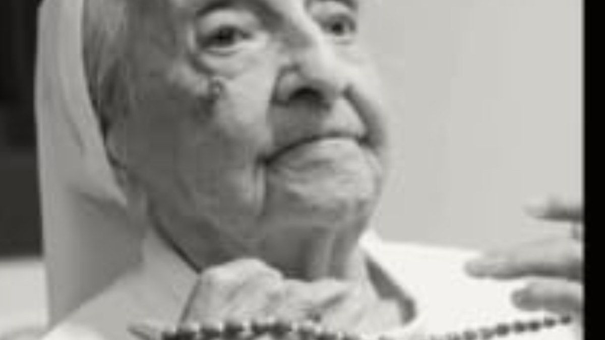 Freira Inah Canabarro Lucas faleceu em Porto Alegre, aos 116 anos. Reprodução: iG