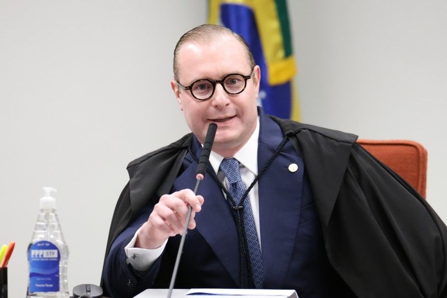 Início do julgamento de Jair Bolsonaro e outros réus por tentativa de golpe de Estado. Legenda da imagem. Reprodução: Globo