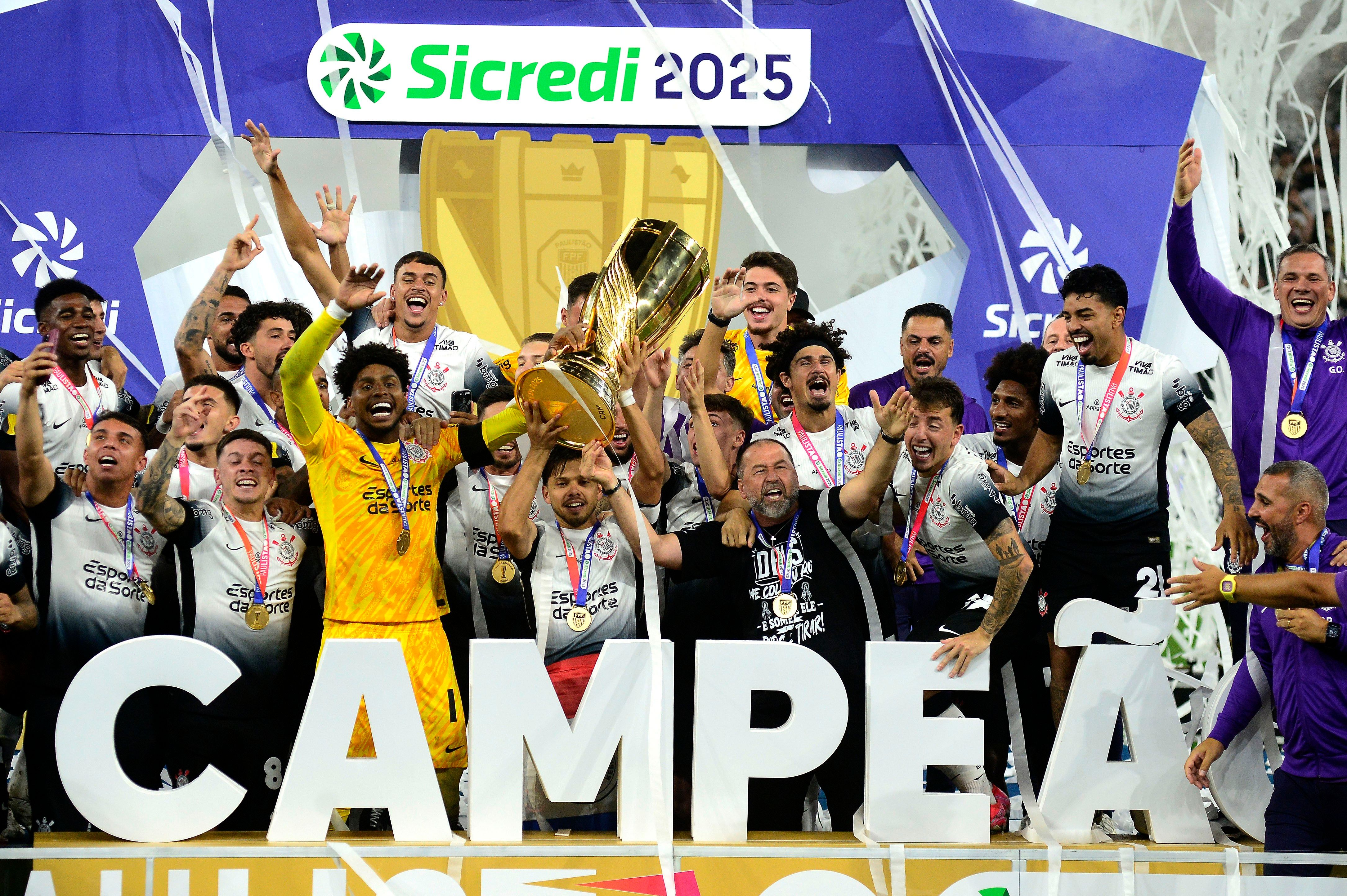 Corinthians Busca Título em 2025 com Time Renovado