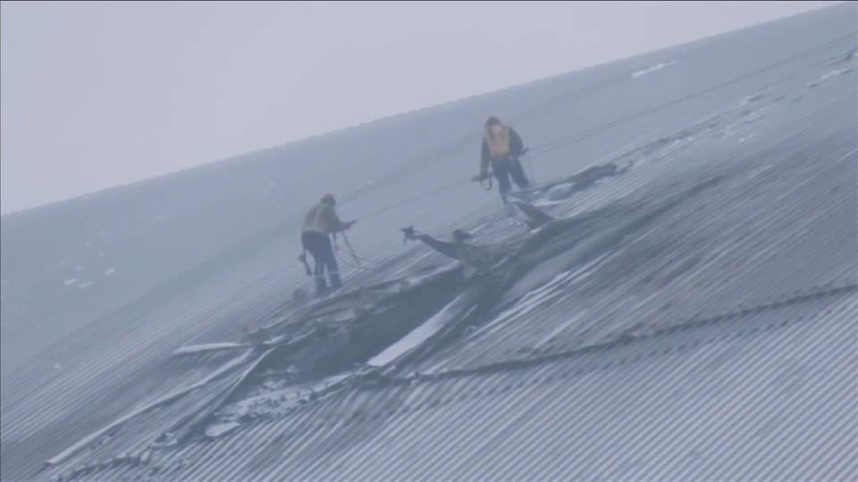 Dano em estrutura de Chernobyl por ataque de drone russo