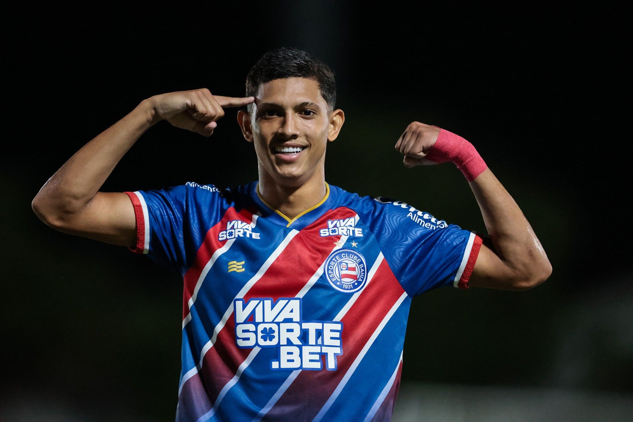 Dicas Surpreendentes para Montar Seu Time no Cartola 2025