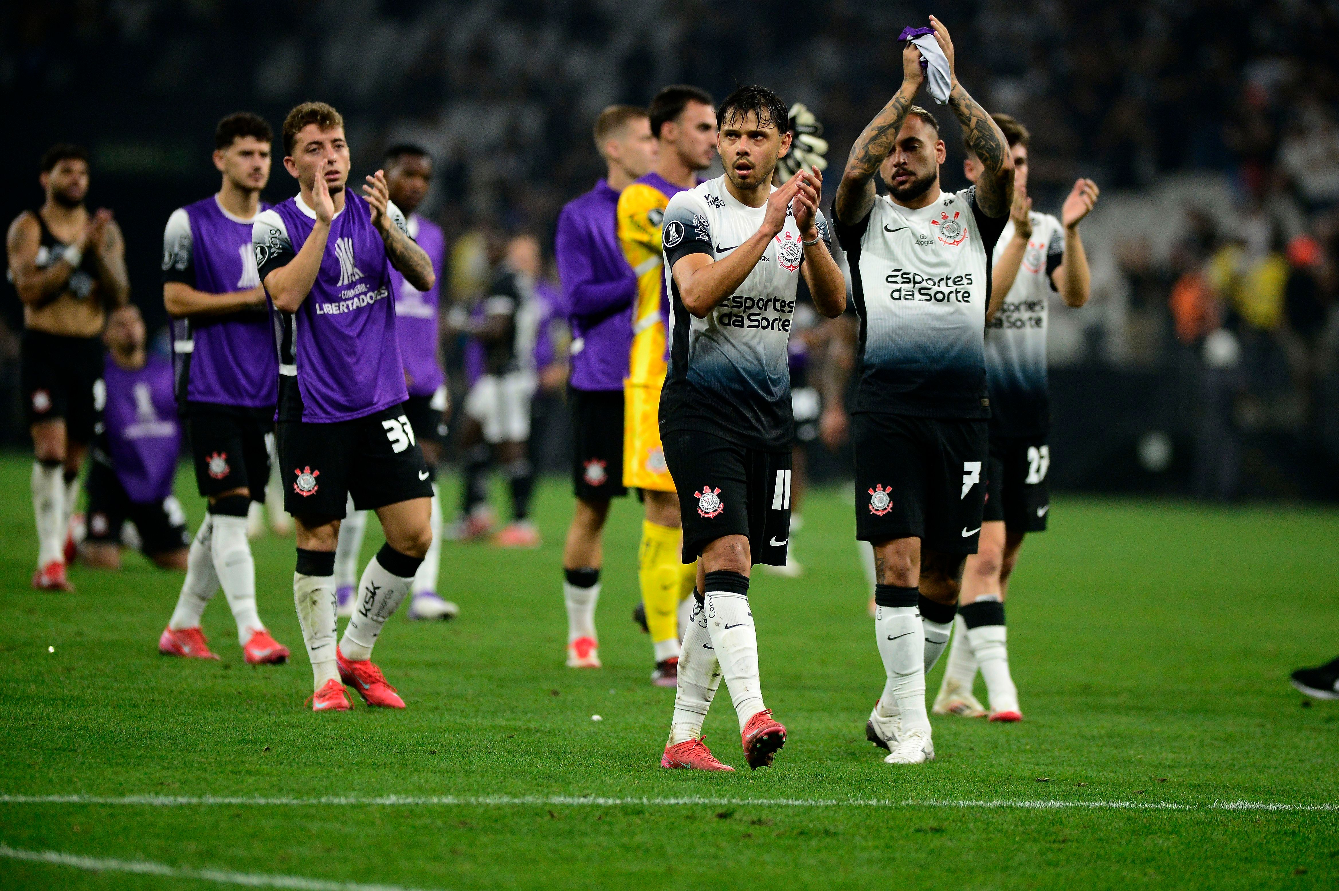 Corinthians e os Desafios Após Eliminação na Libertadores