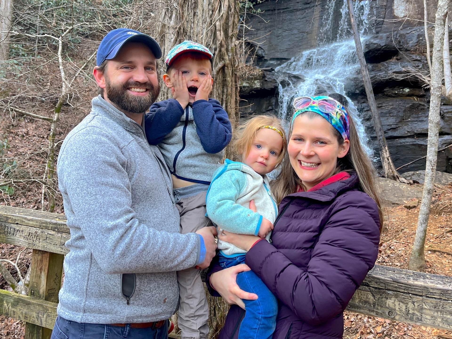 Michael DePeau-Wilson compartilha sua experiência como pai que trocou carreira pelo cuidado dos filhos. Reprodução: Business Insider