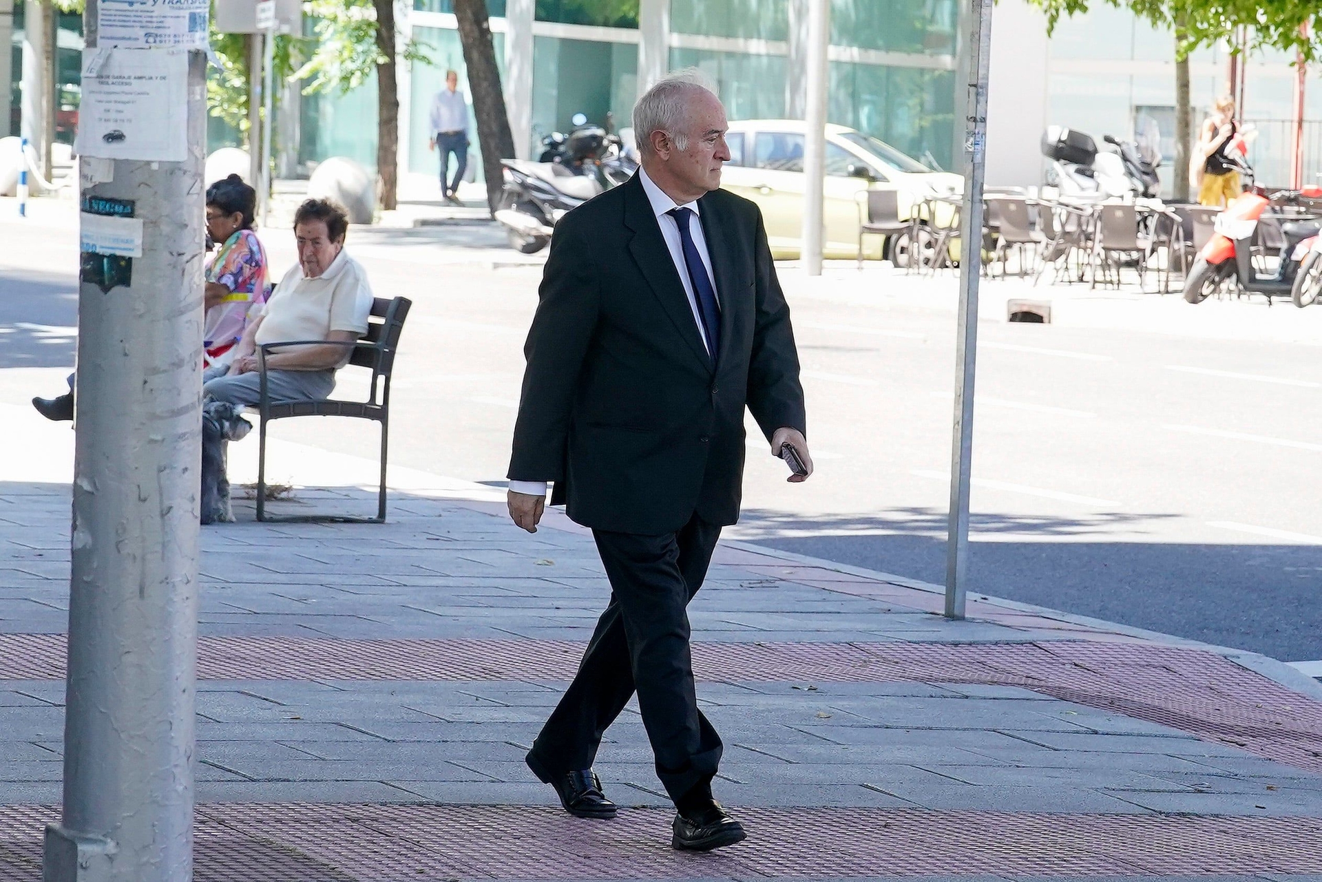 Magistrado Juan Carlos Peinado no descarta implicar o Governo de Pedro Sánchez em investigações. Reprodução: El País