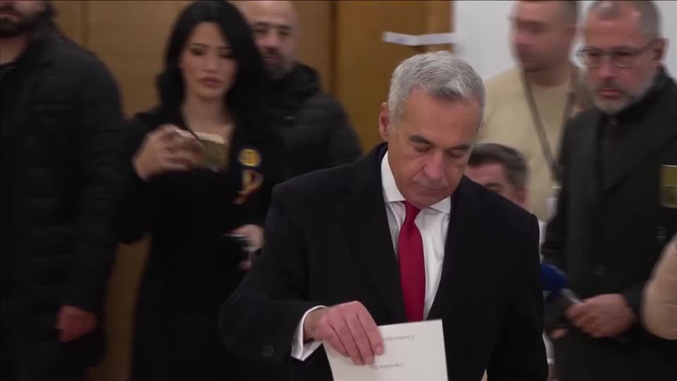 Calin Georgescu tem candidatura rejeitada na Romênia