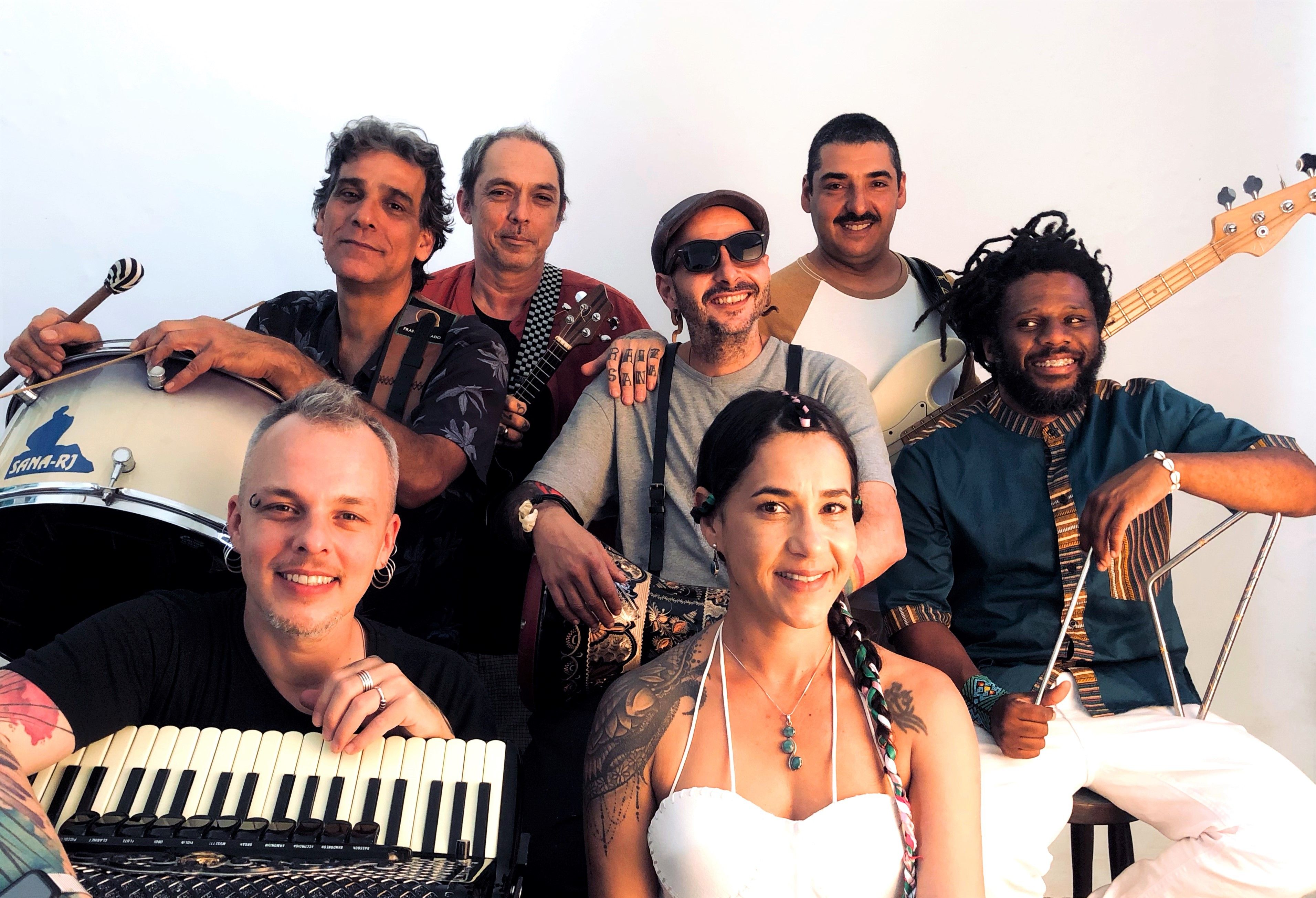 A banda Raiz do Sana se apresenta no Festival de Inverno de Nova Friburgo. Reprodução: Globo