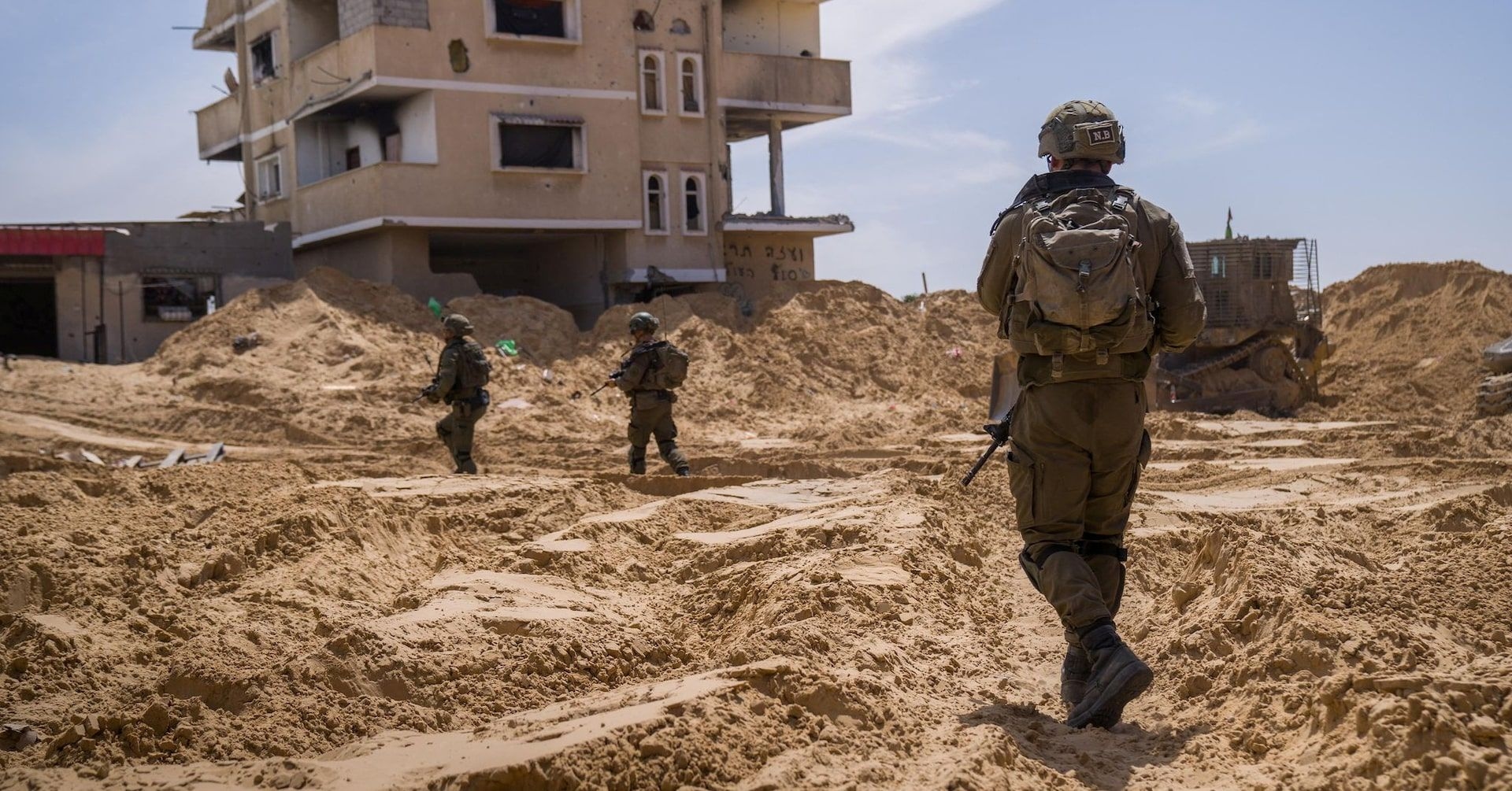 Armada israelense destrói ruínas da cidade de Rafah na Faixa de Gaza. Reprodução: Reuters