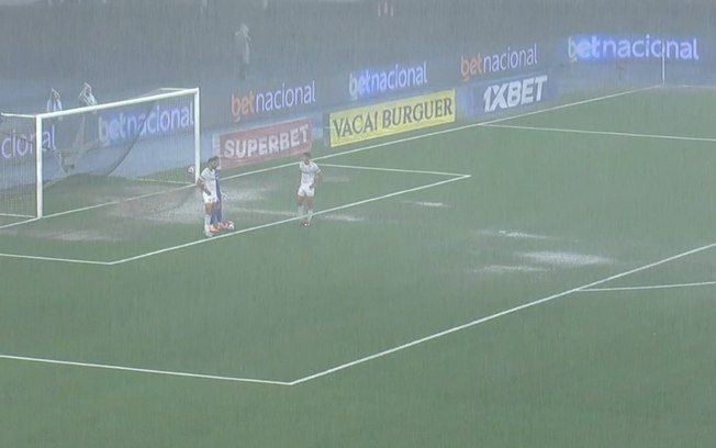 Chuva paralisa o duelo entre Botafogo e Fluminense no Nilton Santos. Reprodução: Esporte
