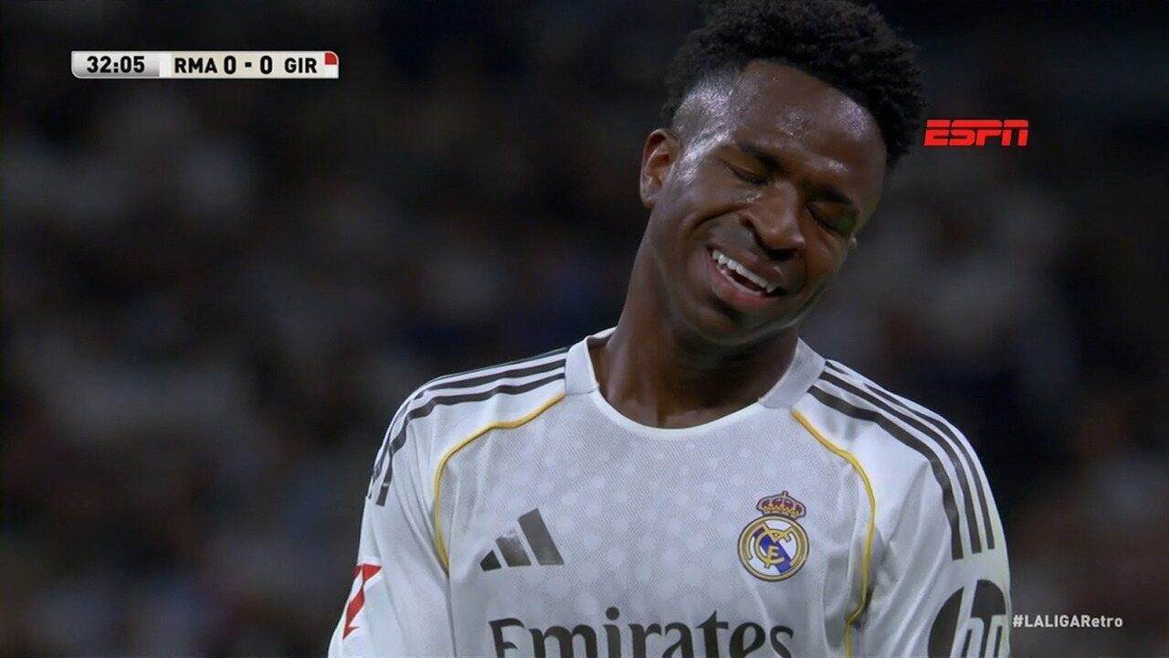 Mbappé leva pontos após cotovelada e não treina antes da Champions. Reprodução: Ge