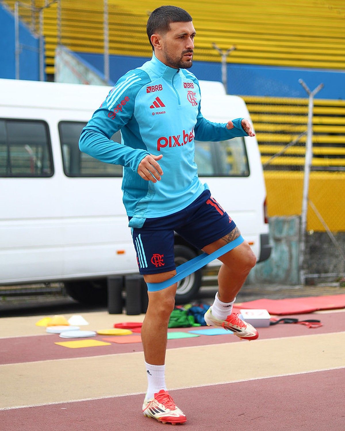 Técnico Filipe Luis planeja recuperação após derrota em casa. Reprodução: Globo