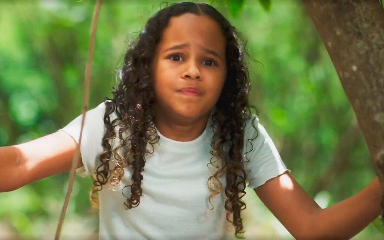 Cinara pede emprego em troca de segredo de Zilá.. Reprodução: Gshow