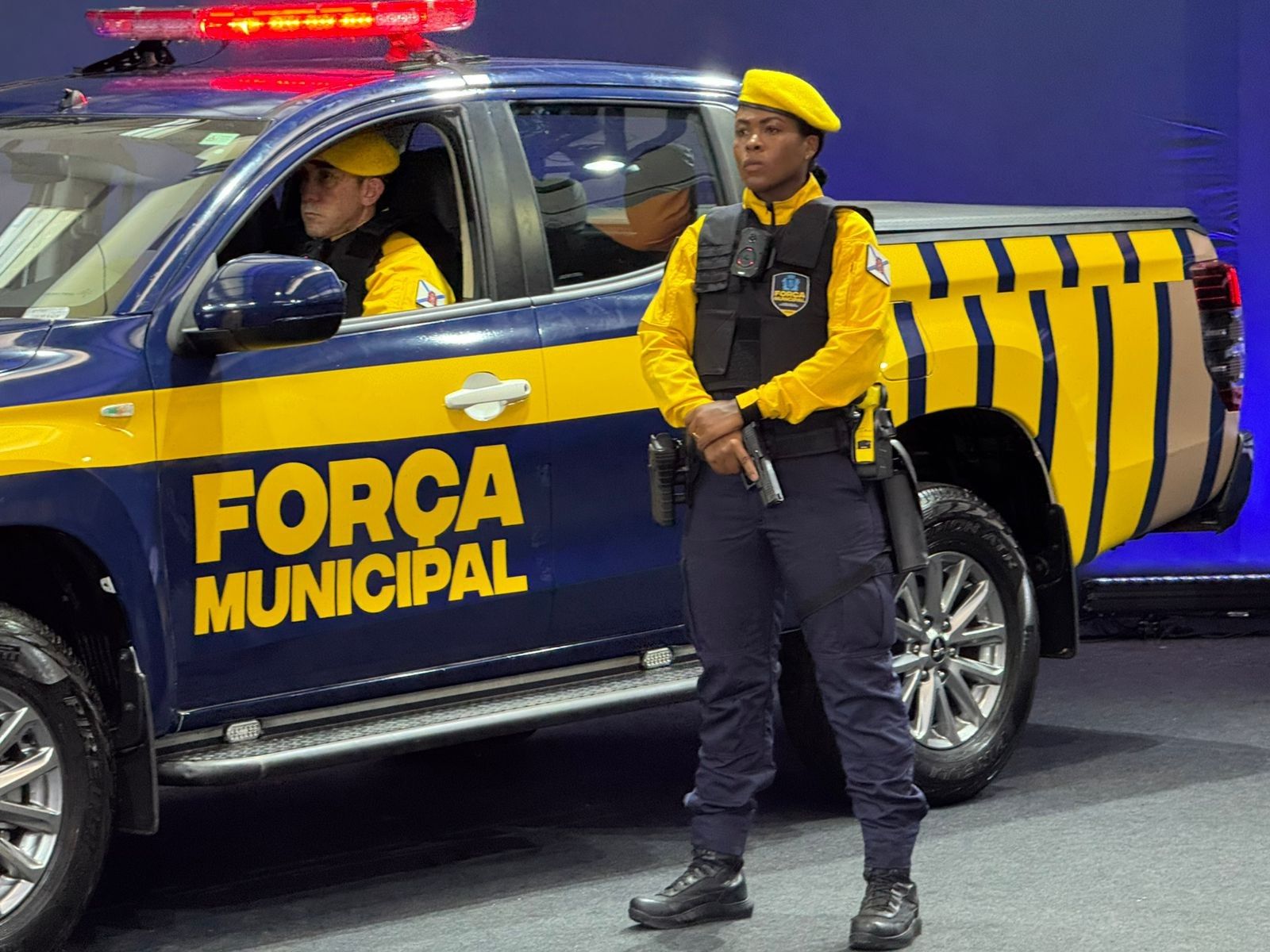 Agentes da Força Municipal reforçam o patrulhamento em Botafogo, com foco nas ruas e na orla do bairro.