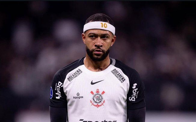 Memphis Depay destaca cobrança de dívida de mais de R$ 6 milhões ao Corinthians. Reprodução: ESPN Brasil